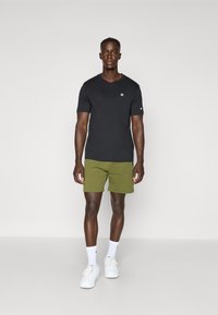 Champion C-TECH SHORTS - Sportiniai šortai - khaki