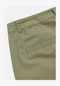 Valgt, khaki green