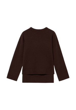 Bruine gebreide trui met een ronde hals, doorgezakte schouders en een splitzoom. Voorzien van lange mouwen en een zachte textuur.