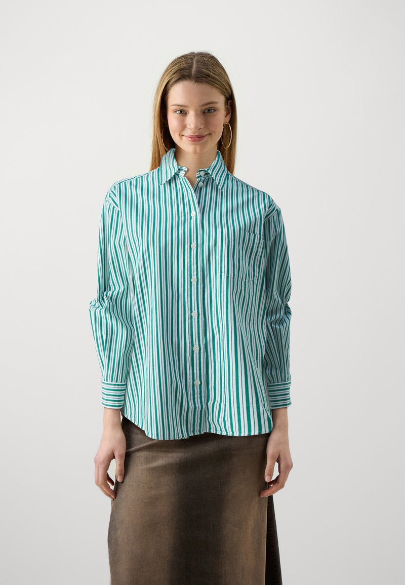 GAP THE BIG SHIRT - Nööpidega pluus - white/green