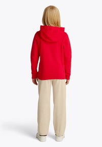 Tommy Hilfiger ESSENTIAL UNISEX - Pulover s kapuco - primary red