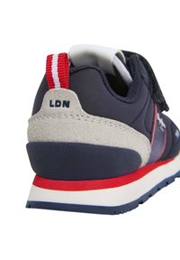 Pepe Jeans Beebijalatsid - navy