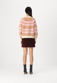 YAS YASCHRISNA - Maglione - meerkat/chrisna