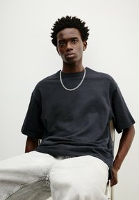 PULL&BEAR SHORT SLEEVE TEXTURED WEAVE - Základné tričko - dark blue