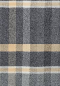 Wełniana tkanina w szarym wzorze w kratę, z odcieniami ciemnoszarym, jasnoszarym i beżowym, z naprzemiennymi kwadratami i delikatnymi teksturami diagonalnymi.