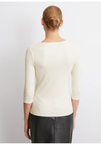 Marc O'Polo 3/4 SLEEVE FINE BINDING AT NECK - Långärmad tröja - salty white