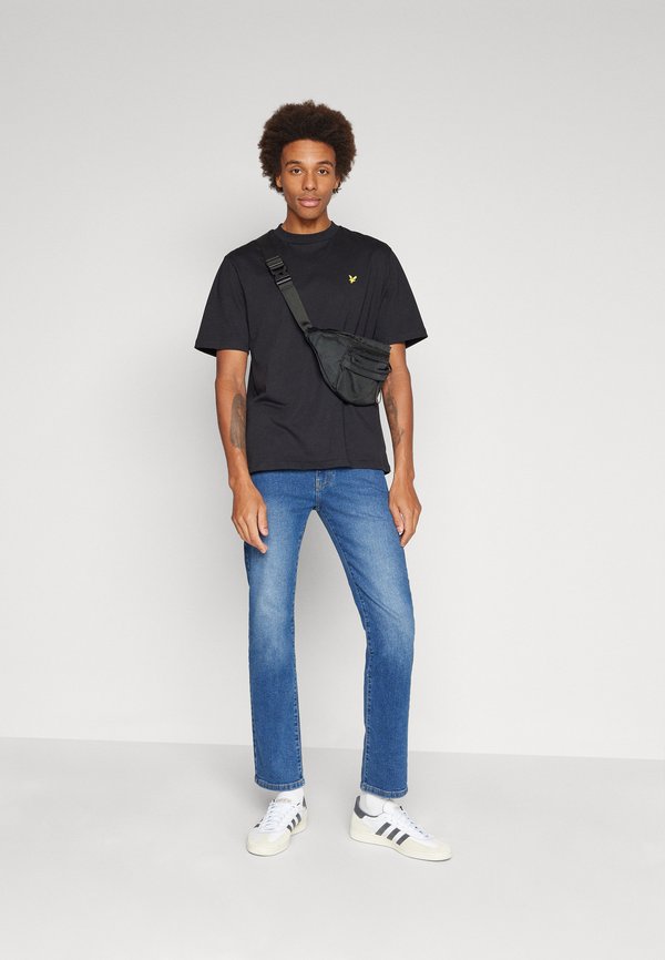 OVERSIZED - Basic T-shirt4