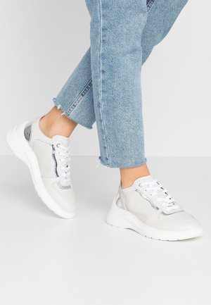 Unisa Baskets basses - white