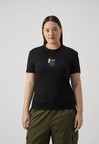 Calvin Klein Jeans - PLUS DIFFUSED REGULAR TEE - Triko s potiskem - black Miniatura obrázku 1