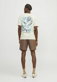Jack & Jones T-shirt con stampa - buttercream