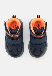 Skechers EXPOSED SIDEWALL LIGHTS - Vysoké tenisky - navy/black/orange
