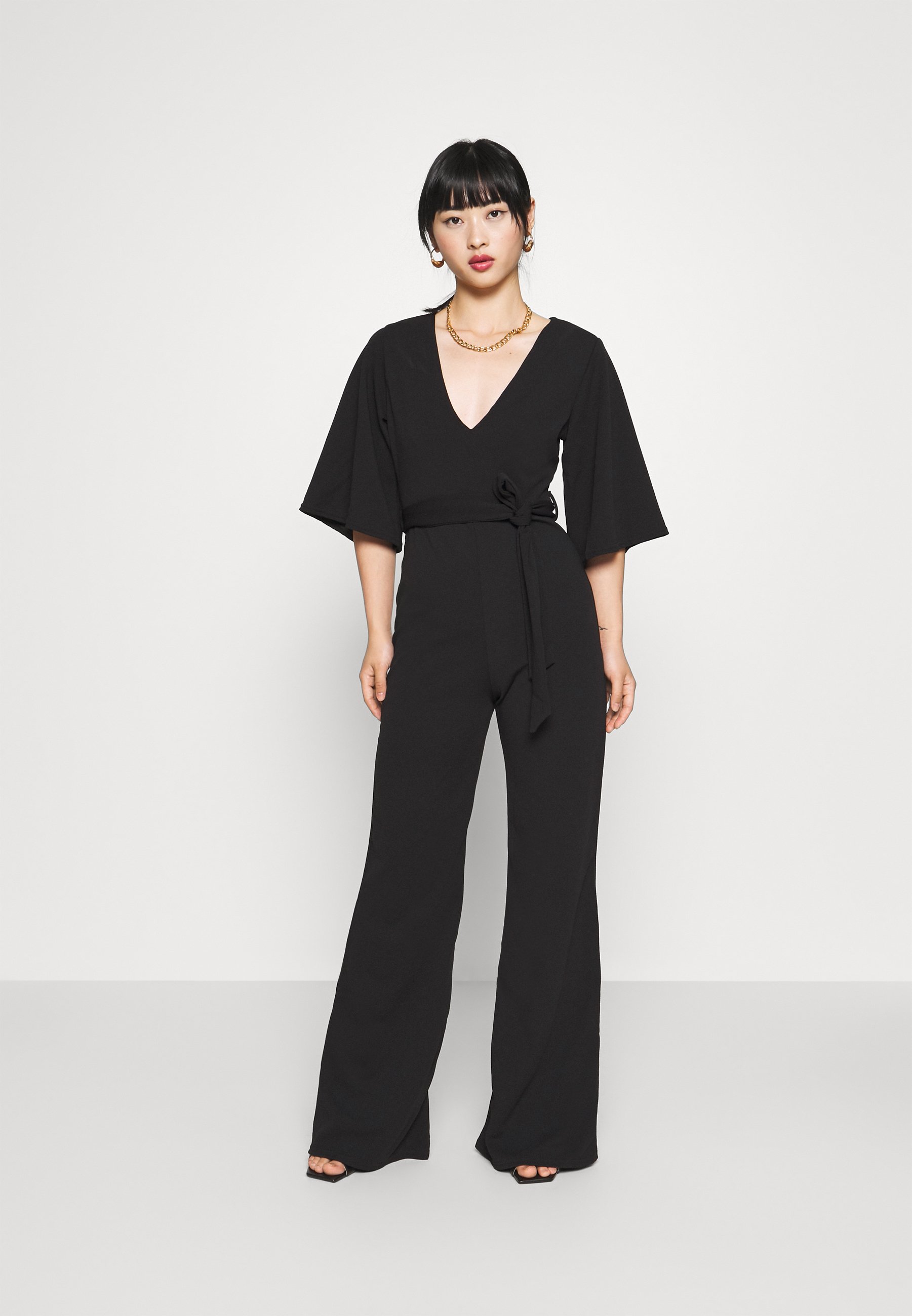 Missguided Petite Jumpsuit black Zalando.no NA-KD DEEP V NECK BATWING - Jumpsuit - black