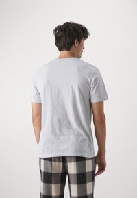 Carhartt WIP STANDARD CREW NECK UNISEX 2 PACK - Tílko - ash heather