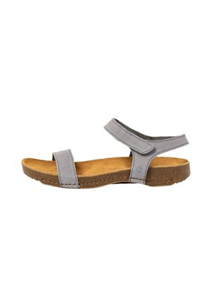 Enkele grijze open-toe sandaal met enkel- en teenbandjes en een bruine gevoerde zool, gezien vanaf de buitenkant.