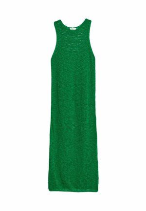 Groene gebreide maxi-jurk met een mouwloos ontwerp, met een losvallende pasvorm en textuurstof die tot de enkels reikt.