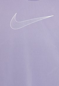 Nike Performance DF UNISEX - Camiseta deportiva - hydrangeas/white