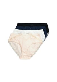 Vier paar damesondergoed in lichtroze, wit, marineblauw en zwart. Elk paar heeft een kantafwerking en een zachte, geribbelde textuur.