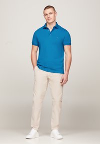 Tommy Hilfiger SLIM POLO - Polosärk - vibrant indigo