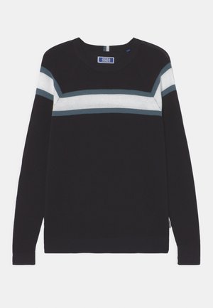 Maglione nero con collo rotondo, caratterizzato da strisce orizzontali in grigio chiaro, verde acqua e bianco. Tessuto a maglia con polsini e orlo a coste.