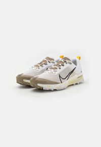 Nike Performance Chaussures de running - white