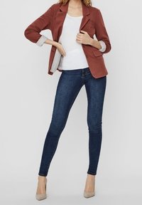 Vero Moda Blejzr - brown