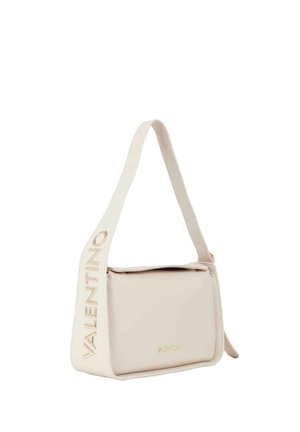 Borsa beige chiaro con finitura in pelle liscia, dotata di una tracolla larga con la scritta "VALENTINO" in rilievo e una chiusura superiore con zip.