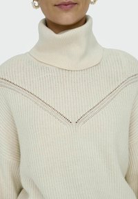 ONLY Stickad tröja - off-white