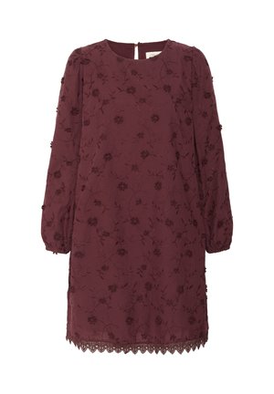 Bordeaux kjole med lange puffærmer, rund halsudskæring, broderede blomster mønstre og blonder detaljer ved kanten. Fremstillet af letvægtsstof.