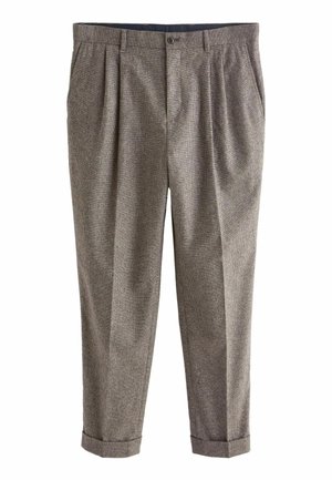 Pantalon de costume gris pour hommes, plissé, avec fermeture à boutons, poches latérales et ourlets retroussés, fabriqué en tissu texturé.