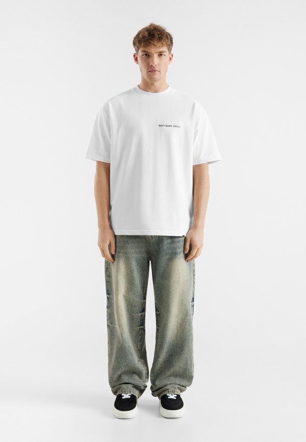 NAYELI UNISEX - Loose Jeans - stone wash4