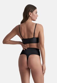 Bye Bra INVISIBLE MID WAIST - Intimo modellante - black