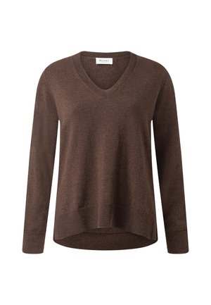 Brun langærmet V-hals sweater med ribmanchetter og kant, let længere ryg, ensfarvet strikket struktur og et lille mærke fra mærket inde i kraven.
