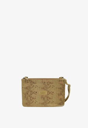 Pochette beige avec motif peau de serpent, fermeture éclair et petite sangle sur le côté.