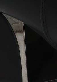 ETIKA PESCARA - Botines bajos - black