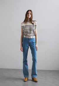 Vanessa Bruno CASSANDRA - Pullover - ecru/marine