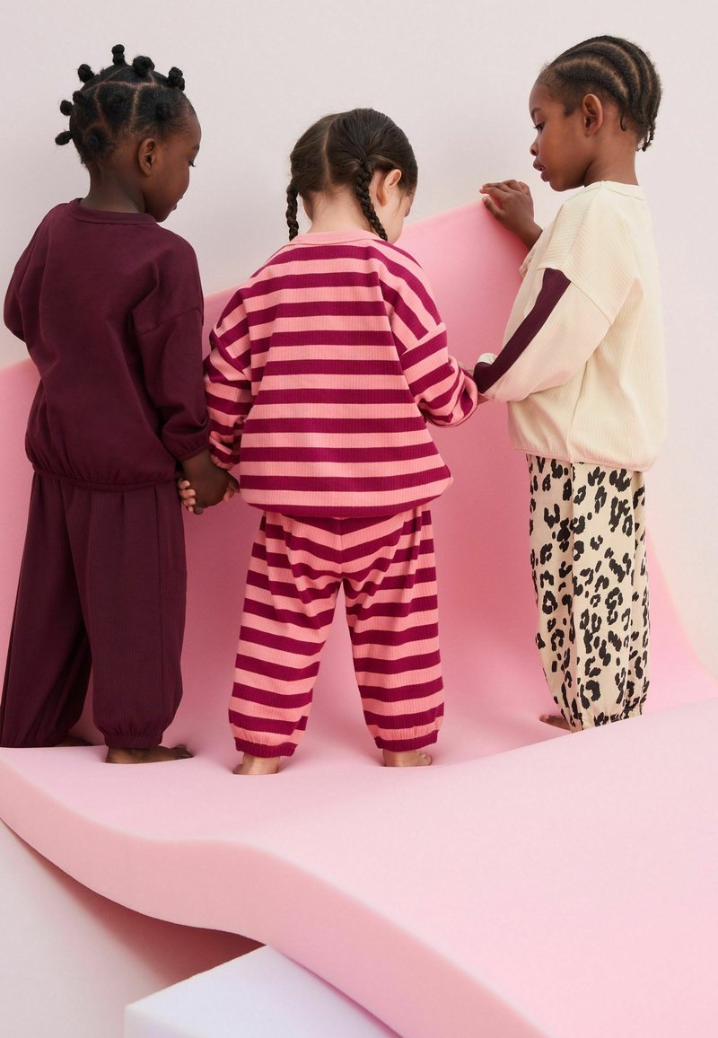 Next 3 PACK - REGULAR FIT - Pyjama - preppy character