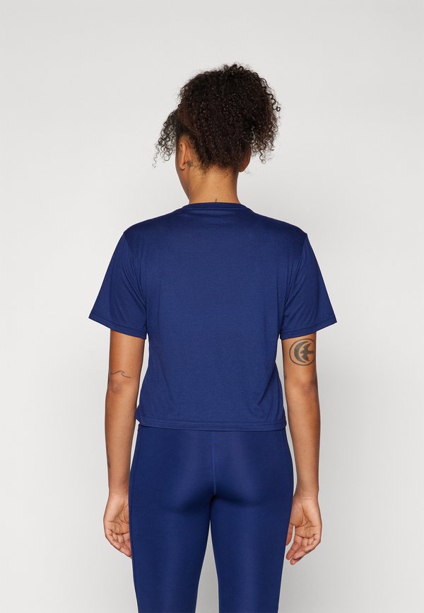 TRAIN ESSENTIALS BIG LOGO  - Print T-shirt4