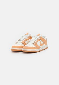 Nike Sportswear DUNK - Sapatilhas - sail/harvest moon
