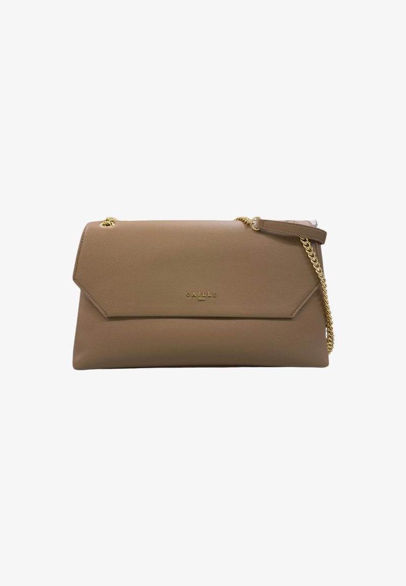 Clutch in pelle color cuoio con tracolla in oro e piccolo logo dorato "GAELLE PARIS" sulla patta anteriore.