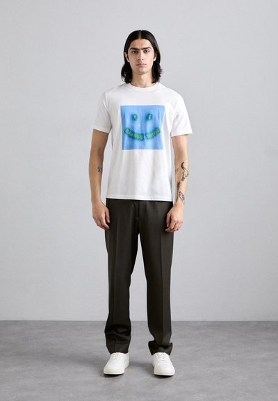 PS Paul Smith MENS BLOW HAPPY - T-shirt imprimé - whites