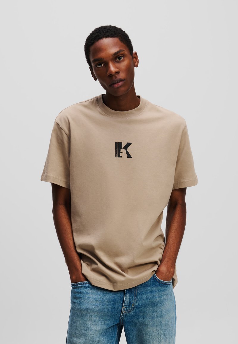 Karl Lagerfeld Jeans - K LOGO - T-shirt con stampa - desert taupe, Ingrandire