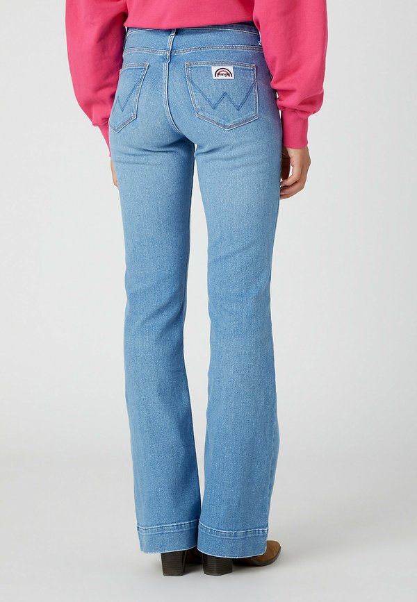 FLARE - Flared Jeans - hazel4