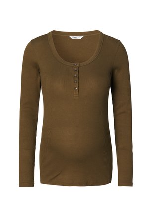 Langsleeve top in olijfgroene ribbelstof. Heeft een ronde halslijn en een knoopsluiting met vier knopen aan de voorkant.