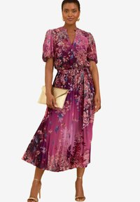 Love & Roses V NECK PLEATED MIDI - REGULAR FIT - Denní šaty - pink