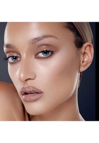 Danessa Myricks Beauty COLORFIX MATTES - Oogschaduw - crème brule