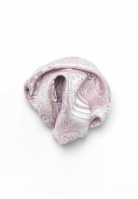 Zijdeachtige licht paarse stofscrunchie met een paisleypatroon, met een gladde textuur en een geplooid ontwerp voor haarstyling.