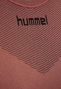 Hummel FIRST SEAMLESS - Undertrøjer - marsala