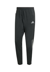 Sorte joggingbukser lavet af letvægtsstof med elastisk talje, sidelommer og sølvfarvet Adidas-logo.