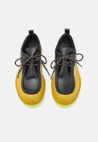 ECCO GRAINER W - Obutev z vezalkami - olive oil/pure silver foil/black