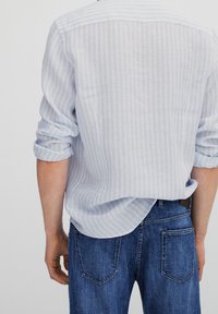 Massimo Dutti Skjorta - light blue